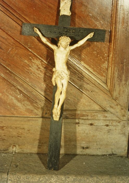 statue : Christ en croix - © Ministère de la Culture (France), Médiathèque du patrimoine et de la photographie, diffusion GrandPalaisRmn Photo