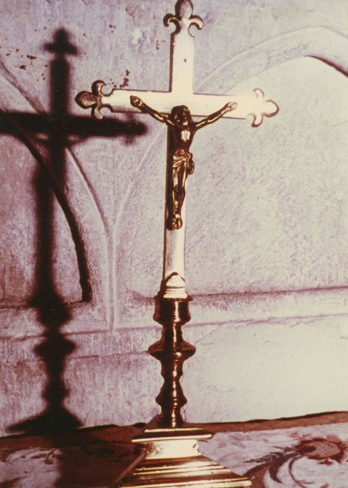 croix d'autel