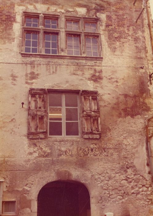 peintures monumentales de la façade - © Ministère de la Culture (France), Médiathèque du patrimoine et de la photographie, diffusion GrandPalaisRmn Photo