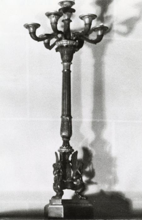 chandelier du hall d'entrée - © Ministère de la Culture (France), Médiathèque du patrimoine et de la photographie, diffusion GrandPalaisRmn Photo