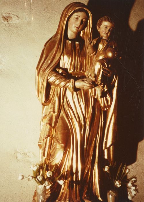 statue : Vierge à l'Enfant