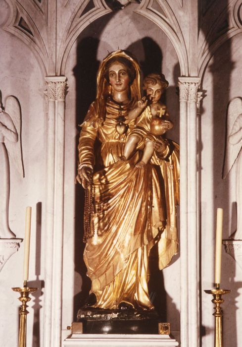 statue : Vierge à l'Enfant