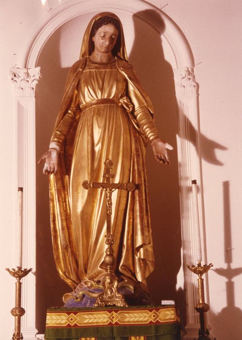 statue : Vierge de l'Immaculée Conception