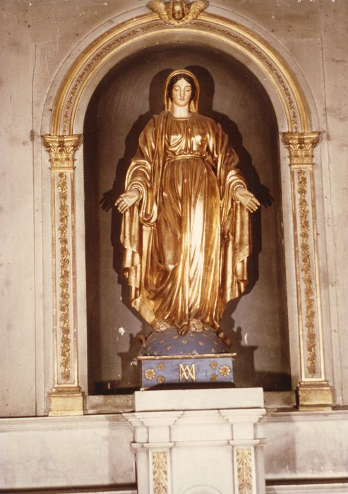 statue : Vierge de l'Immaculée Conception