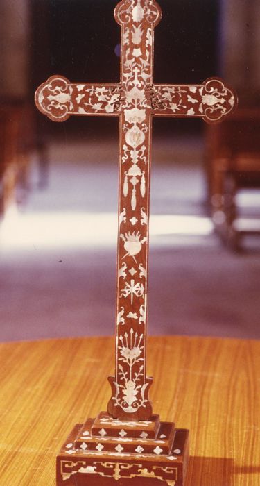 croix d'autel