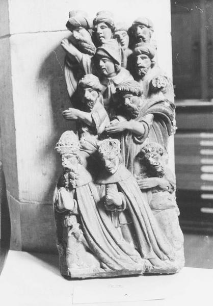 bas-relief : les Rois Mages adorant l'enfant Jésus, vue générale