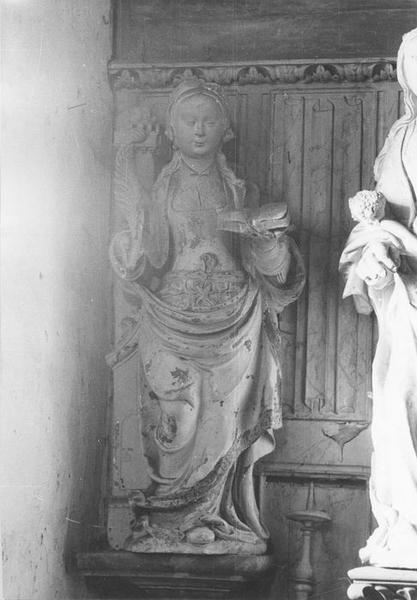 statue : sainte Barbe, vue générale