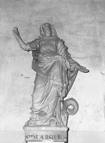 statue : sainte Madeleine (anciennement sainte Marguerite), vue générale - © Ministère de la Culture (France), Médiathèque du patrimoine et de la photographie (objets mobiliers), tous droits réservés