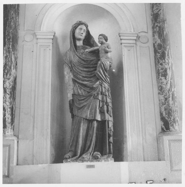 statuette : Vierge à l'enfant dite sainte Radegonde, vue générale - © Ministère de la Culture (France), Médiathèque du patrimoine et de la photographie (objets mobiliers), tous droits réservés