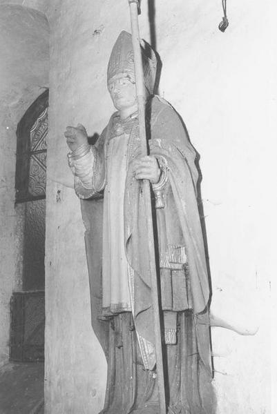 statue : saint évêque (saint Ouen ?), vue générale