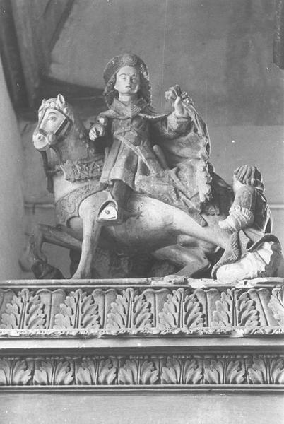 groupe sculpté : la Charité de saint Martin, vue générale