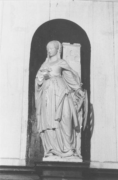 statue : sainte Barbe, vue générale