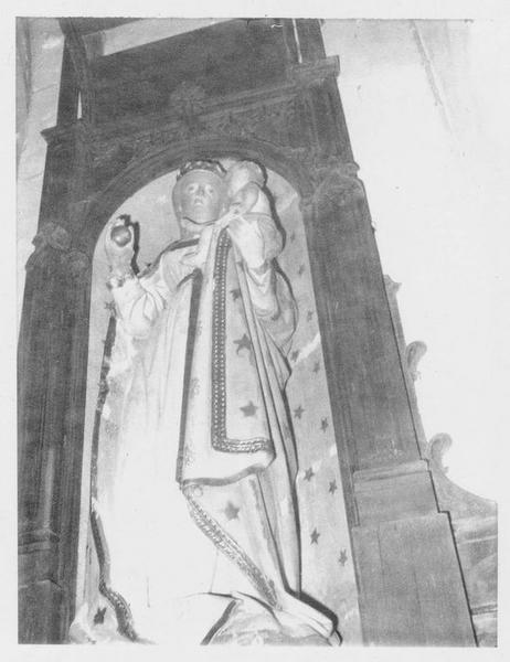 statue : Vierge à l'enfant, vue générale