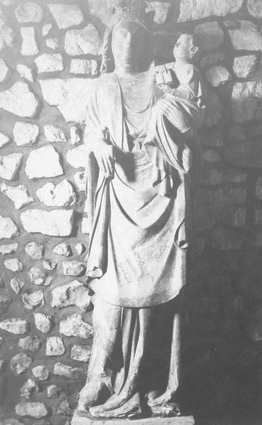 statue : Vierge à l'enfant, vue générale - © Ministère de la Culture (France), Médiathèque du patrimoine et de la photographie (objets mobiliers), tous droits réservés