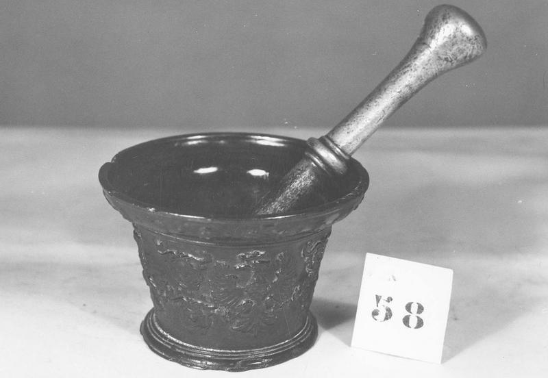 mortier et pilon, vue générale - © Ministère de la Culture (France), Médiathèque du patrimoine et de la photographie (objets mobiliers), tous droits réservés