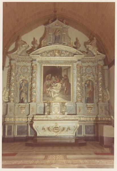 retable du maître-autel et 3 statues : Vierge à l'enfant, Saint Georges, Saint Blaise, vue générale