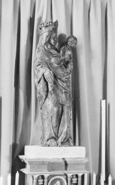 statue : Vierge à l'enfant, vue générale