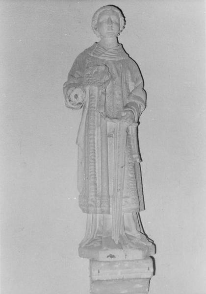 statue : saint Vincent, vue générale