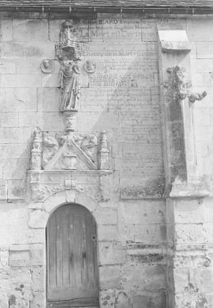 statue : Vierge à l'enfant, vue générale