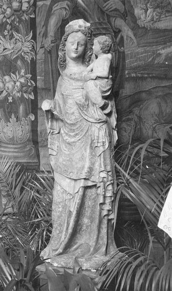 statue : Vierge à l'enfant, vue générale
