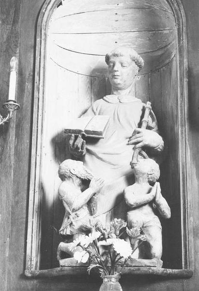 Groupe sculpté : saint Léonard et deux prisonniers, vue générale