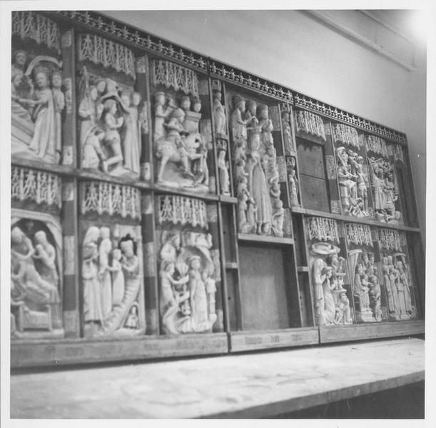 retable du maître-autel, bas-reliefs, vue générale