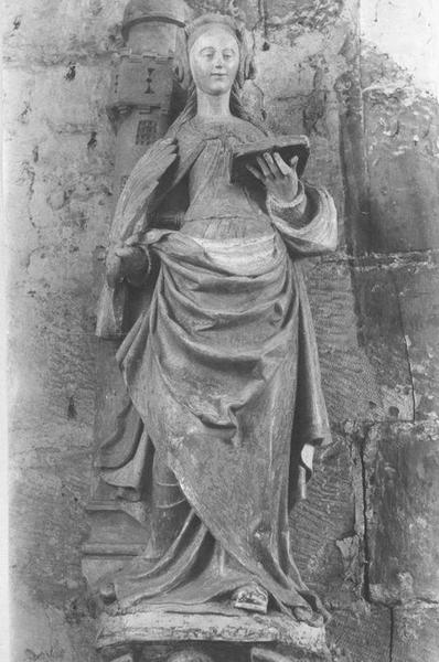 statue : sainte Barbe, vue générale - © Ministère de la Culture (France), Médiathèque du patrimoine et de la photographie (objets mobiliers), tous droits réservés