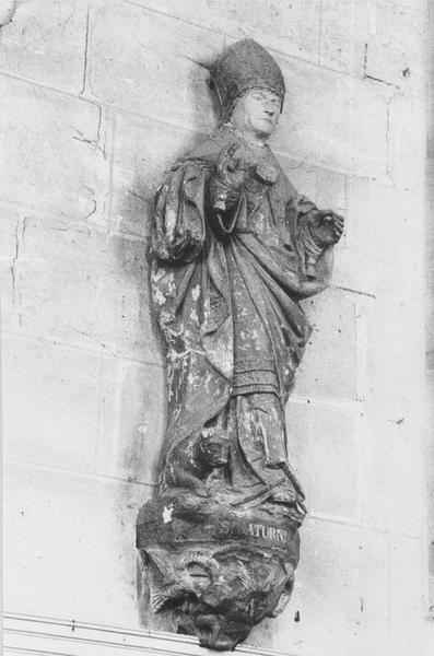 statue et son socle : saint Saturnin, vue générale - © Ministère de la Culture (France), Médiathèque du patrimoine et de la photographie (objets mobiliers), tous droits réservés