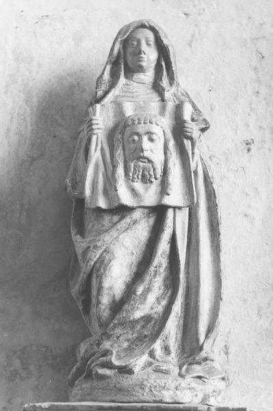 statue : sainte Véronique, vue générale