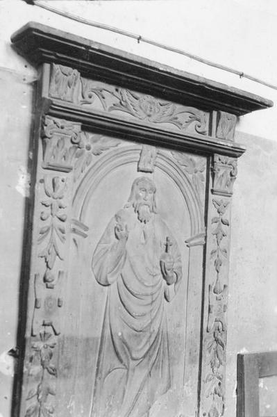 relief (panneau sculpté) : Christ, vue générale