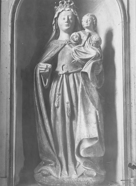 statue : Vierge à l'enfant, vue générale