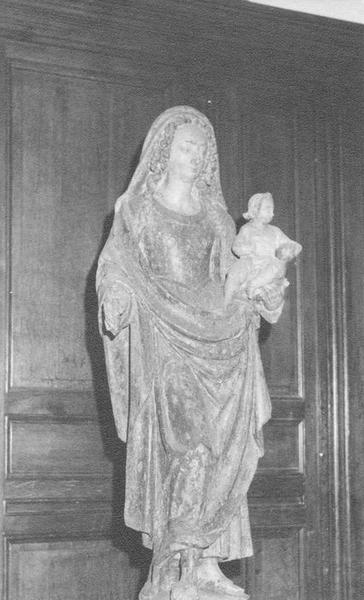 statue : Vierge à l'enfant, vue générale