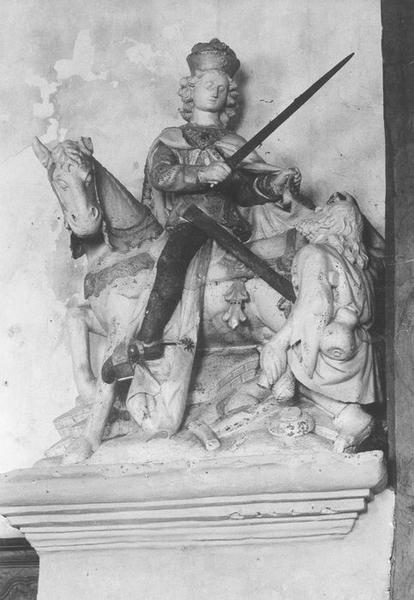 groupe sculpté : Charité de saint Martin, vue générale