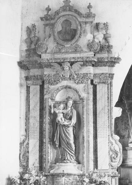 statue : Vierge à l'enfant, vue générale - © Ministère de la Culture (France), Médiathèque du patrimoine et de la photographie (objets mobiliers), tous droits réservés