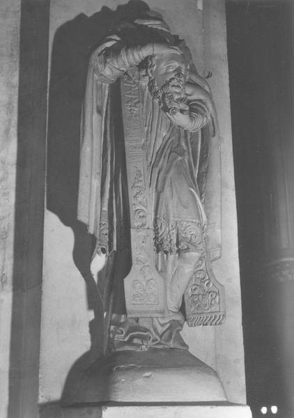 statue : saint Denis, vue générale