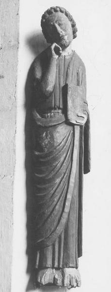 statue : saint Jean, vue générale