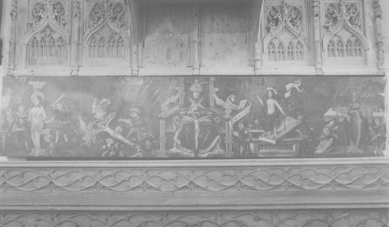 retable latéral : la Flagellation, la Trinité, la Crucifixion, la Résurrection, la messe miraculeuse de saint Grégoire, vue générale - © Ministère de la Culture (France), Médiathèque du patrimoine et de la photographie (objets mobiliers), tous droits réservés