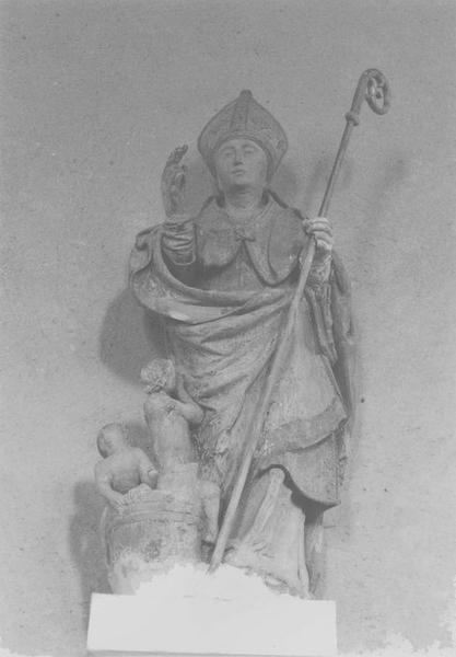 groupe sculpté : saint Nicolas, vue générale - © Ministère de la Culture (France), Médiathèque du patrimoine et de la photographie (objets mobiliers), tous droits réservés