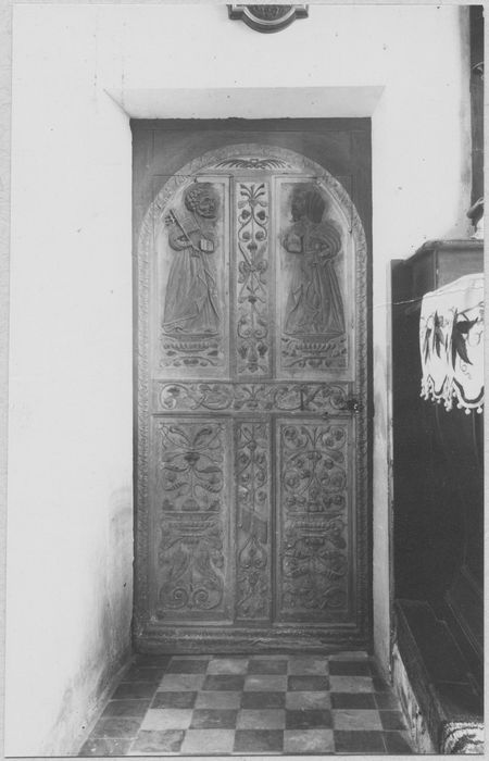 vantail de la porte de la sacristie