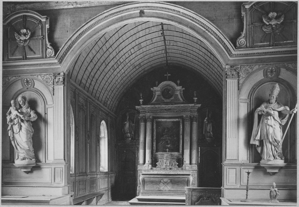 lambris du choeur et retable du maître-autel
