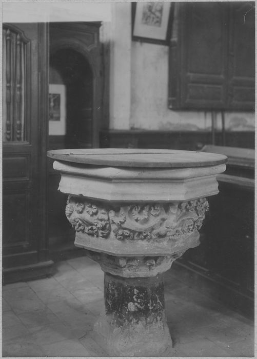 fonts baptismaux - © Ministère de la Culture (France), Médiathèque du patrimoine et de la photographie, diffusion RMN-GP