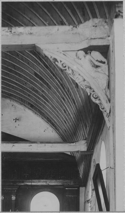 console (liens de la poutre de gloire)