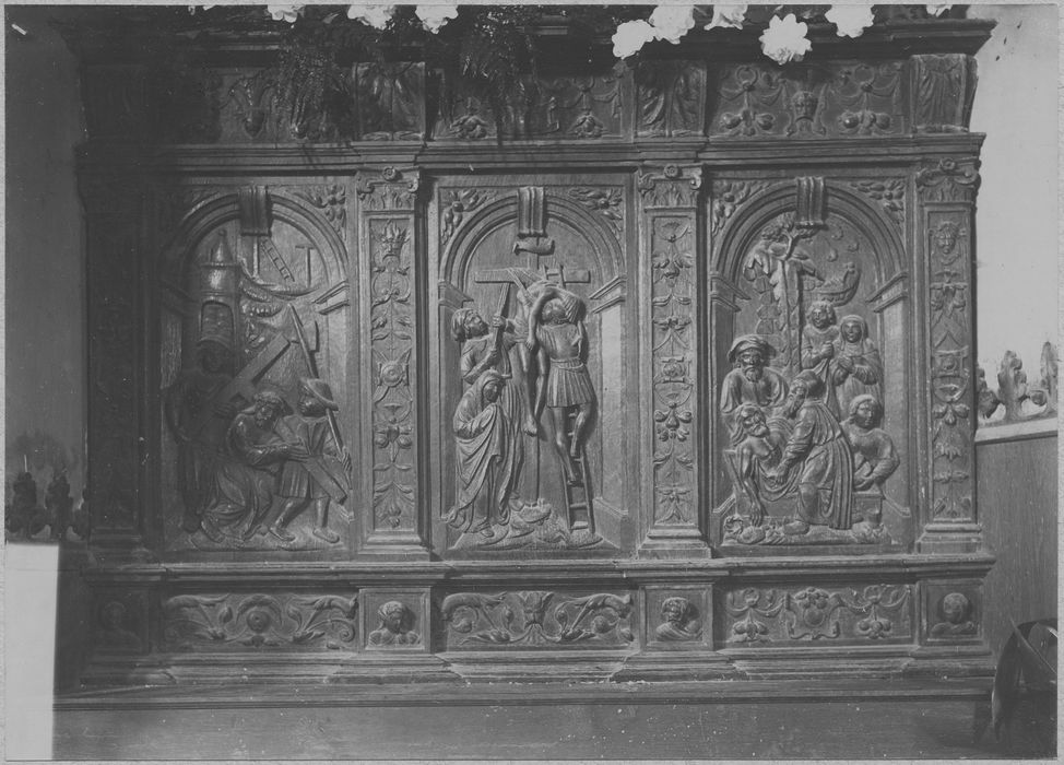 retable latéral : Scènes de la vie du Christ
