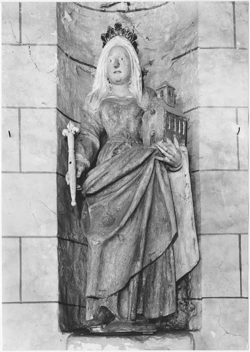 statue : Sainte Clotilde