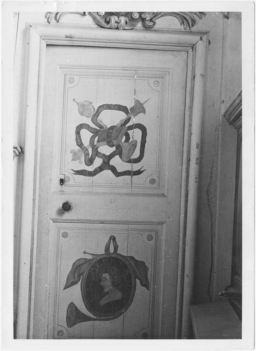 Retable du maître-autel, détail d’une porte latérale