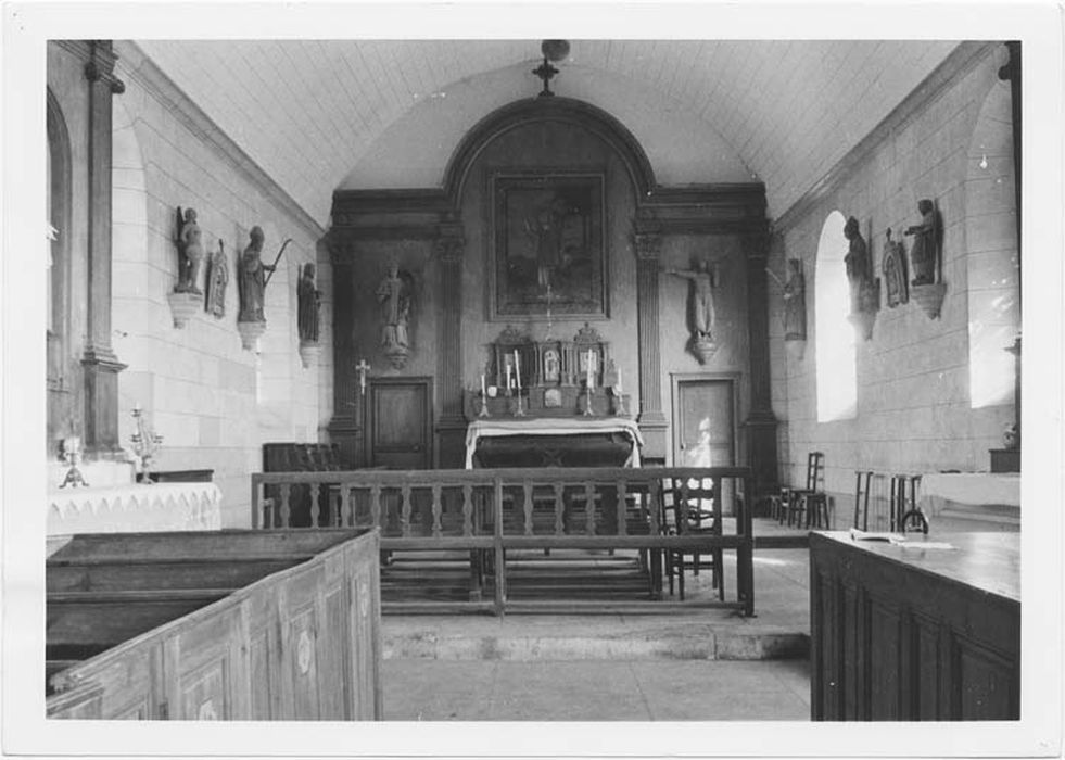 Autel (maître-autel), retable, tabernacle
