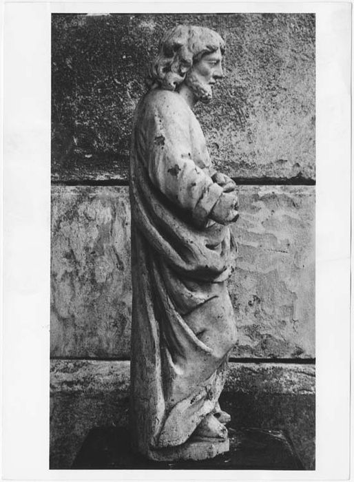 statue : Saint Joseph, profil droit, vue générale