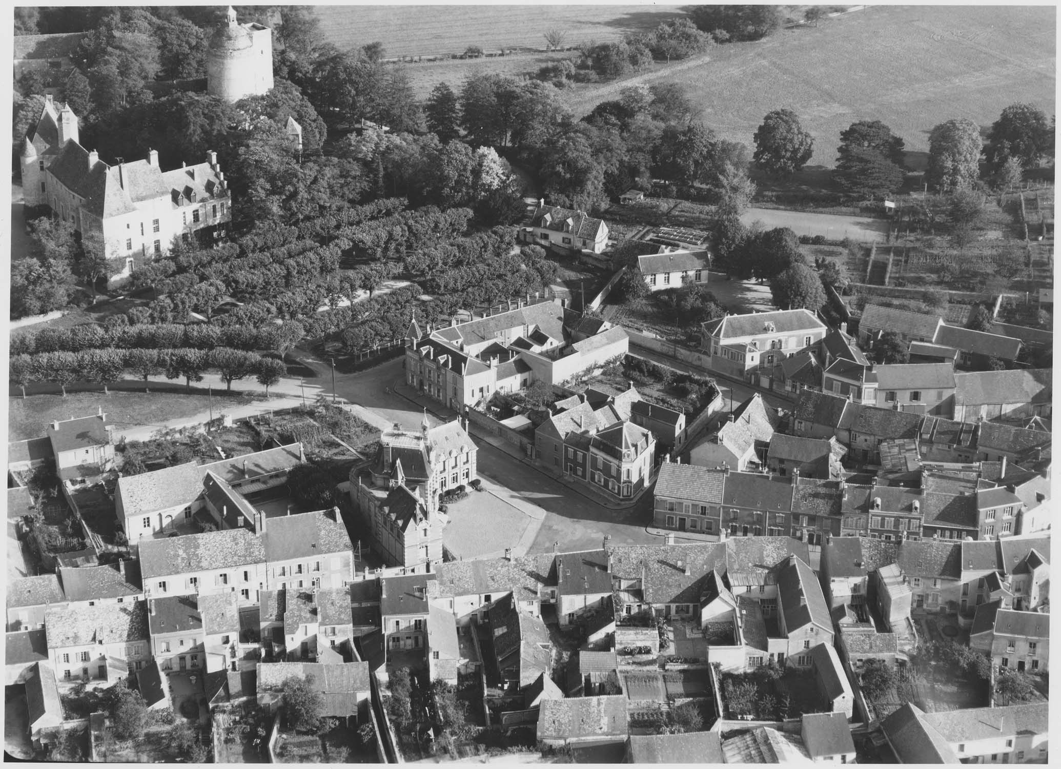 Auneau et son château