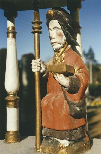 bâton de procession, lanterne de procession, statue de procession (bâton de confrérie, lanternon, statuette de saint Jacques le Majeur apôtre) : Saint Jacques, bois peint et doré - © Ministère de la Culture (France), Médiathèque du patrimoine et de la photographie, diffusion RMN-GP