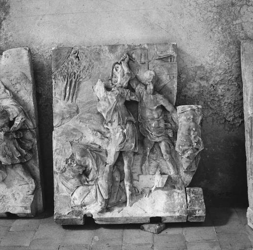 bas-relief : scènes de la vie de saint Pierre et saint Paul, pierre, 1543